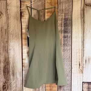 Aritzia Golden Dress Slick Court Turner Taupe PowerSculpt Active‎ Size Small NWT